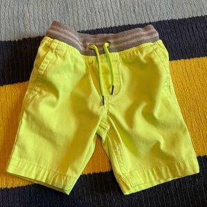 🦊5 for 25🦊 Boys Neon Yellow pull on shorts.